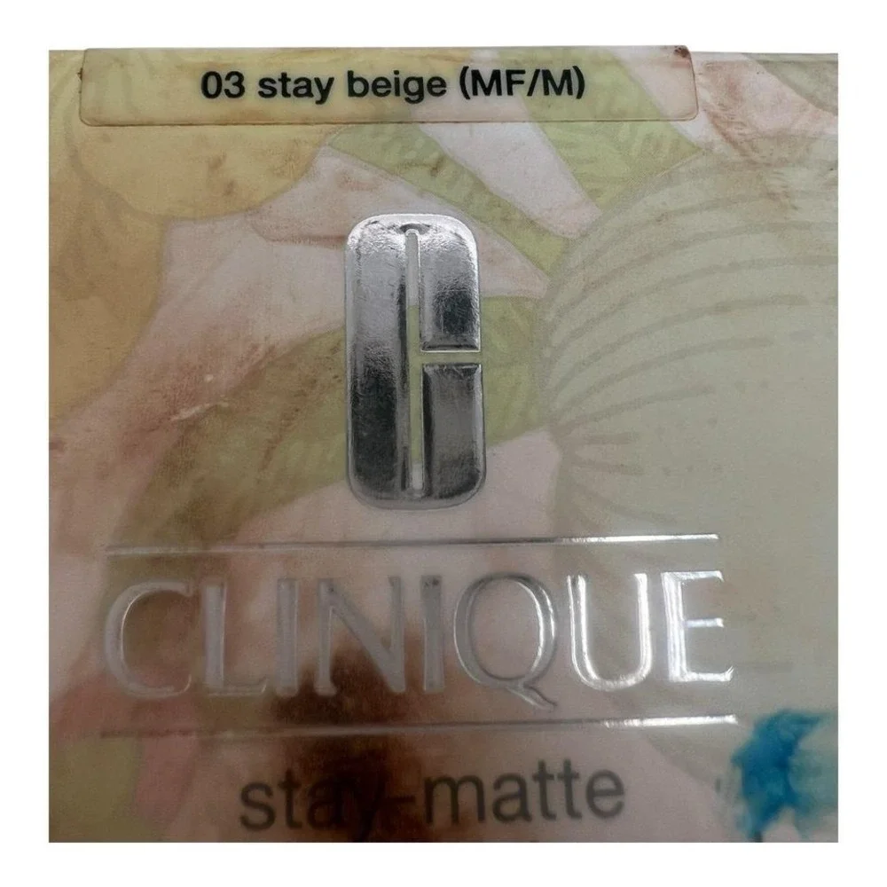 Clinique - Stay-Matte Powder (03 Stay Beige, 0.27 oz) - Oil-Free Makeup